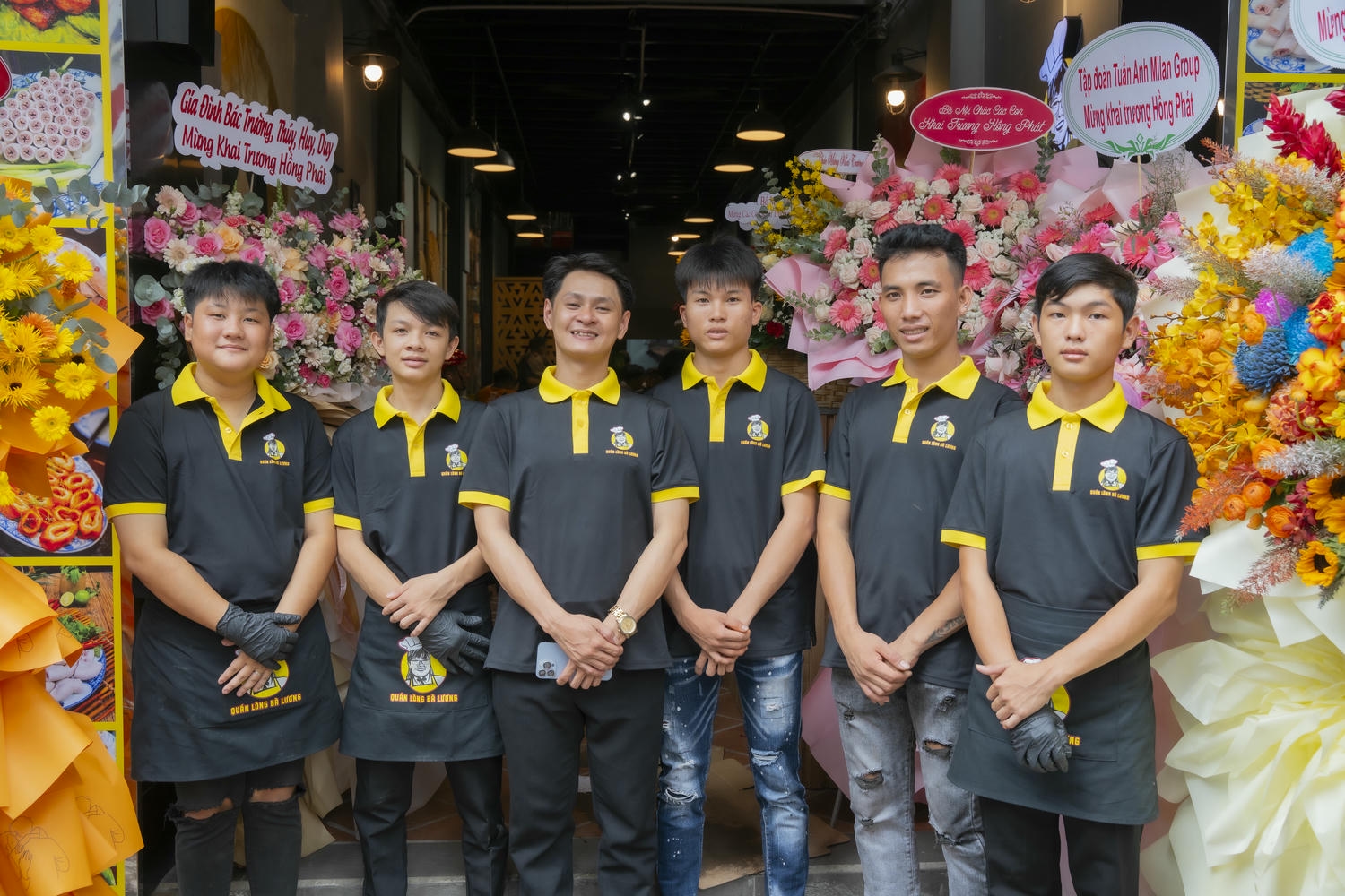 Quán lòng gia truyền Hà Nội tại Sài Gòn